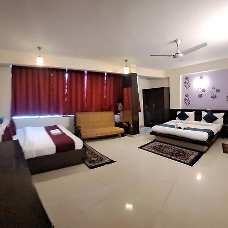 Airport Hotel Port View Yeni Delhi Dış mekan fotoğraf