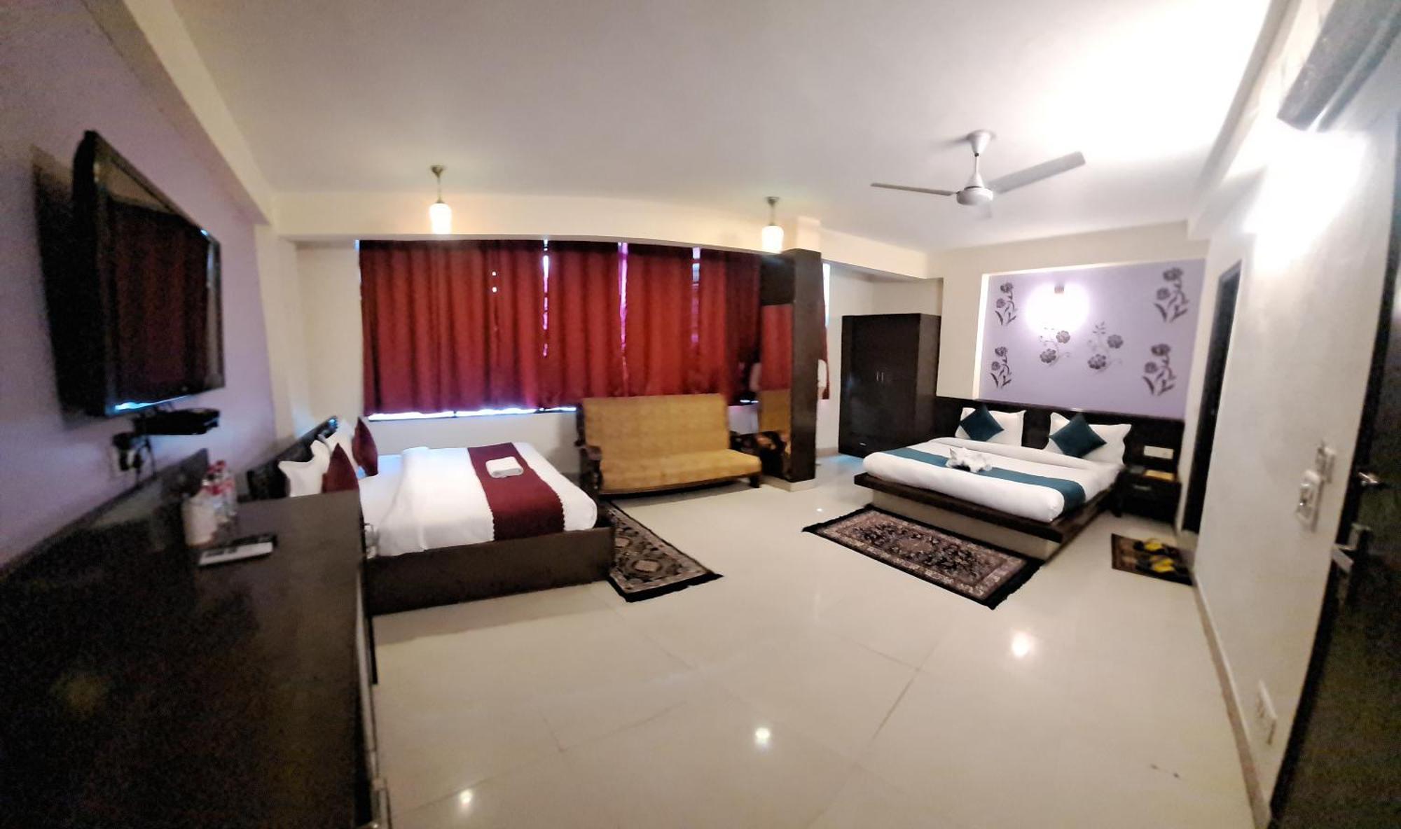 Airport Hotel Port View Yeni Delhi Dış mekan fotoğraf