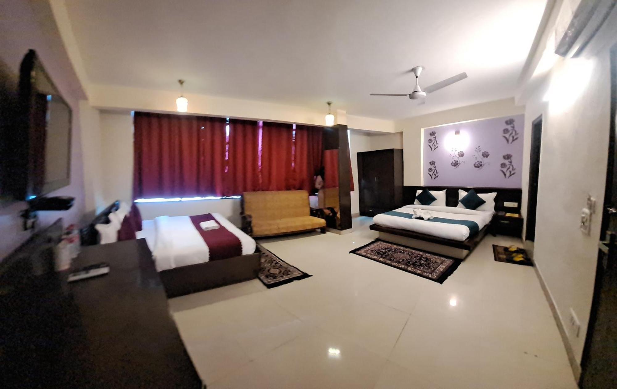 Airport Hotel Port View Yeni Delhi Dış mekan fotoğraf