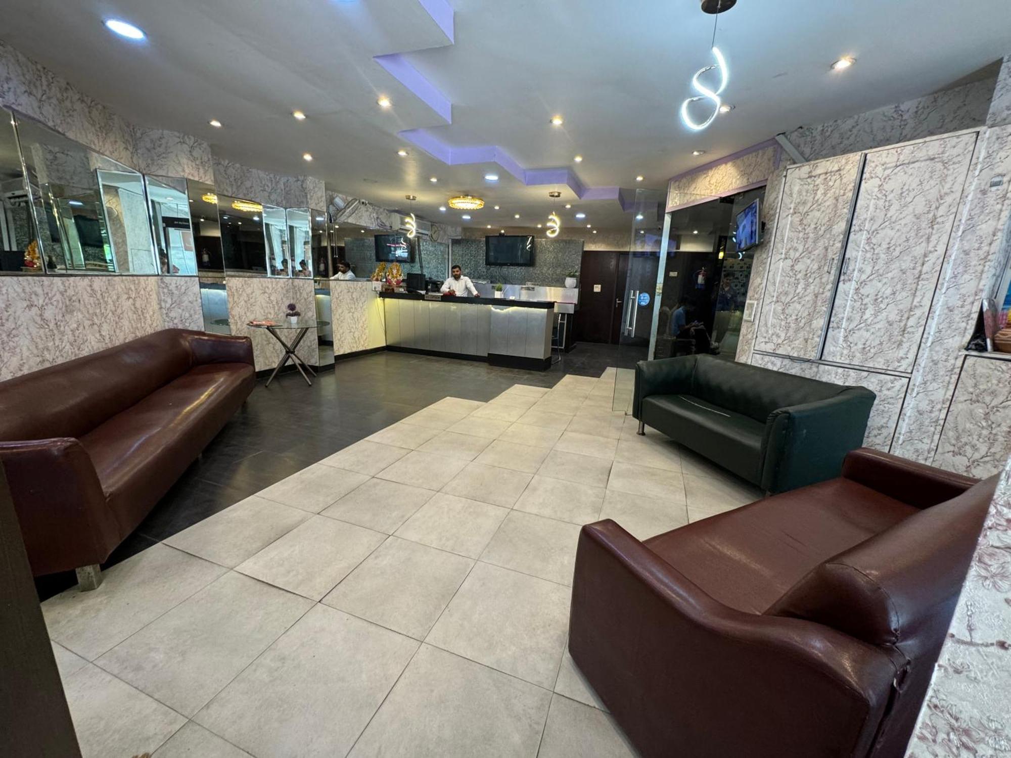 Airport Hotel Port View Yeni Delhi Dış mekan fotoğraf