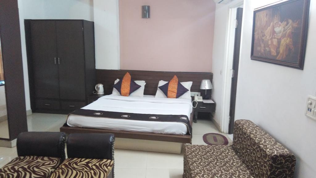 Airport Hotel Port View Yeni Delhi Dış mekan fotoğraf