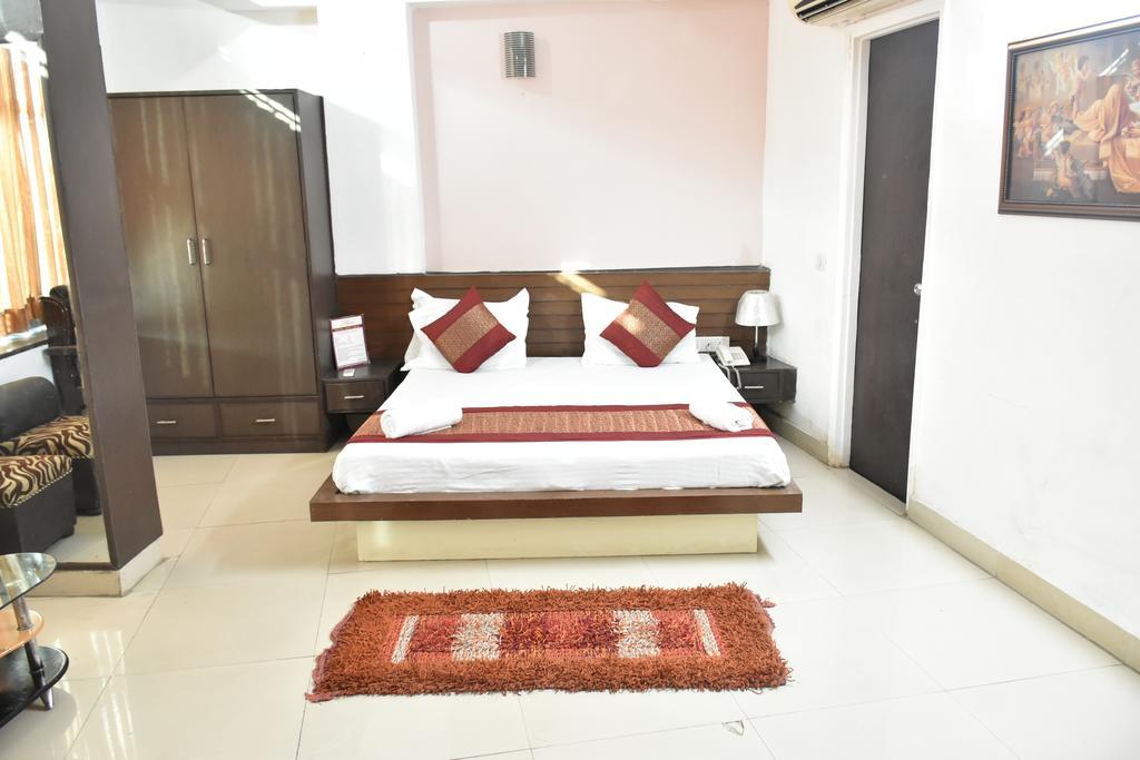Airport Hotel Port View Yeni Delhi Dış mekan fotoğraf