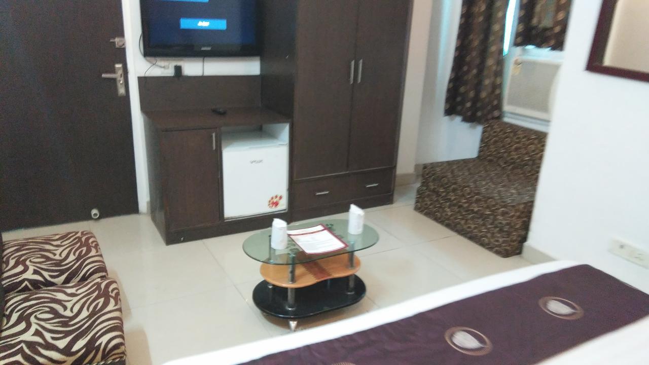 Airport Hotel Port View Yeni Delhi Oda fotoğraf