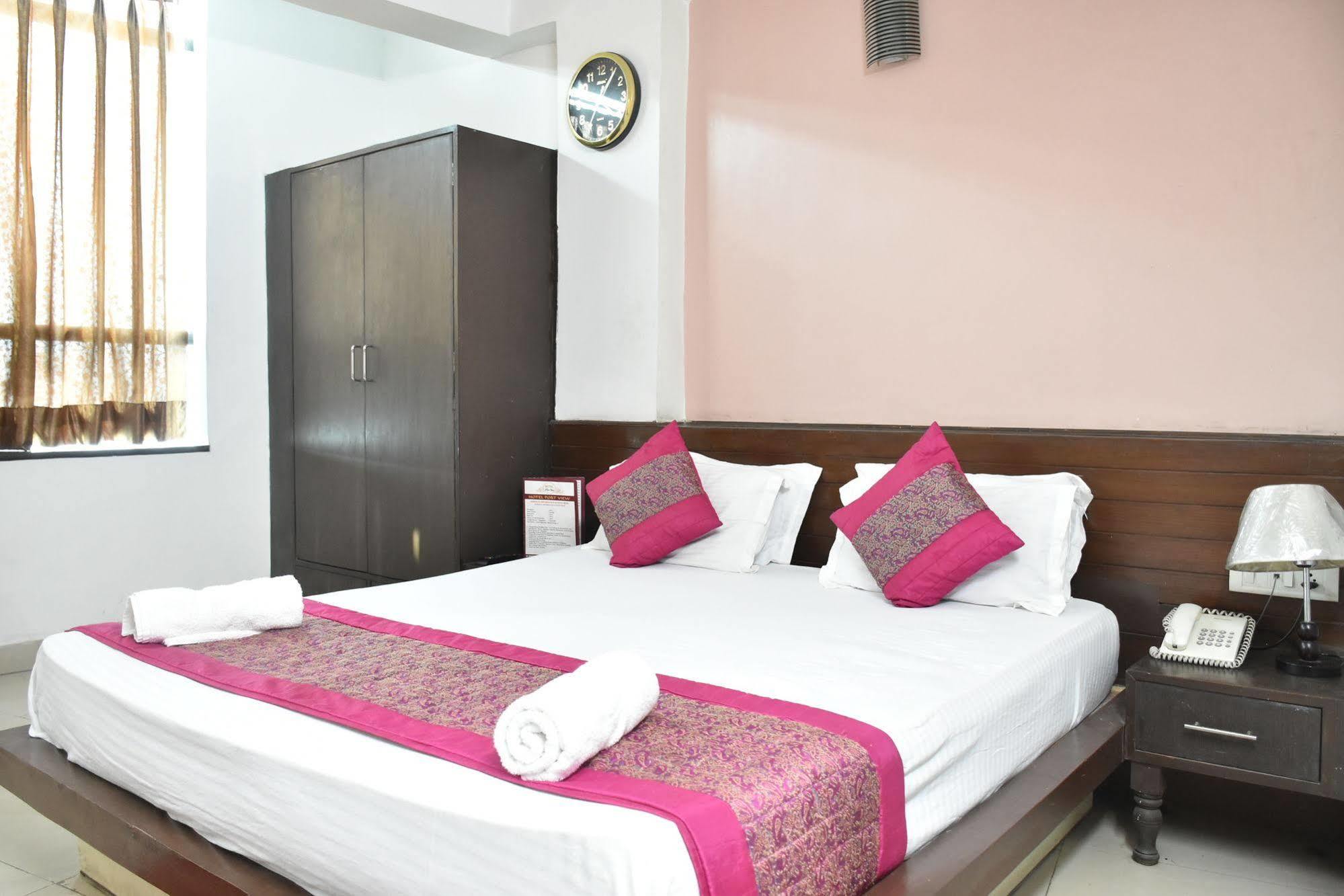 Airport Hotel Port View Yeni Delhi Dış mekan fotoğraf