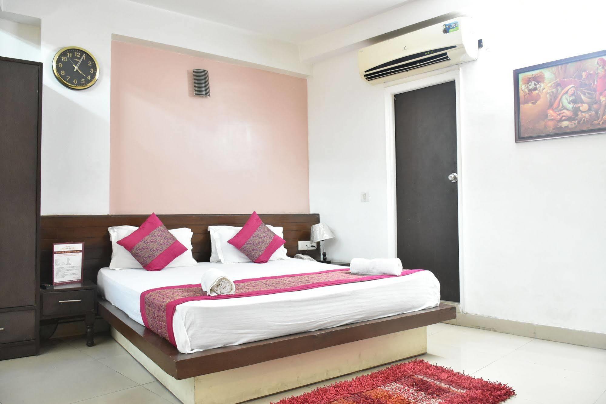 Airport Hotel Port View Yeni Delhi Dış mekan fotoğraf