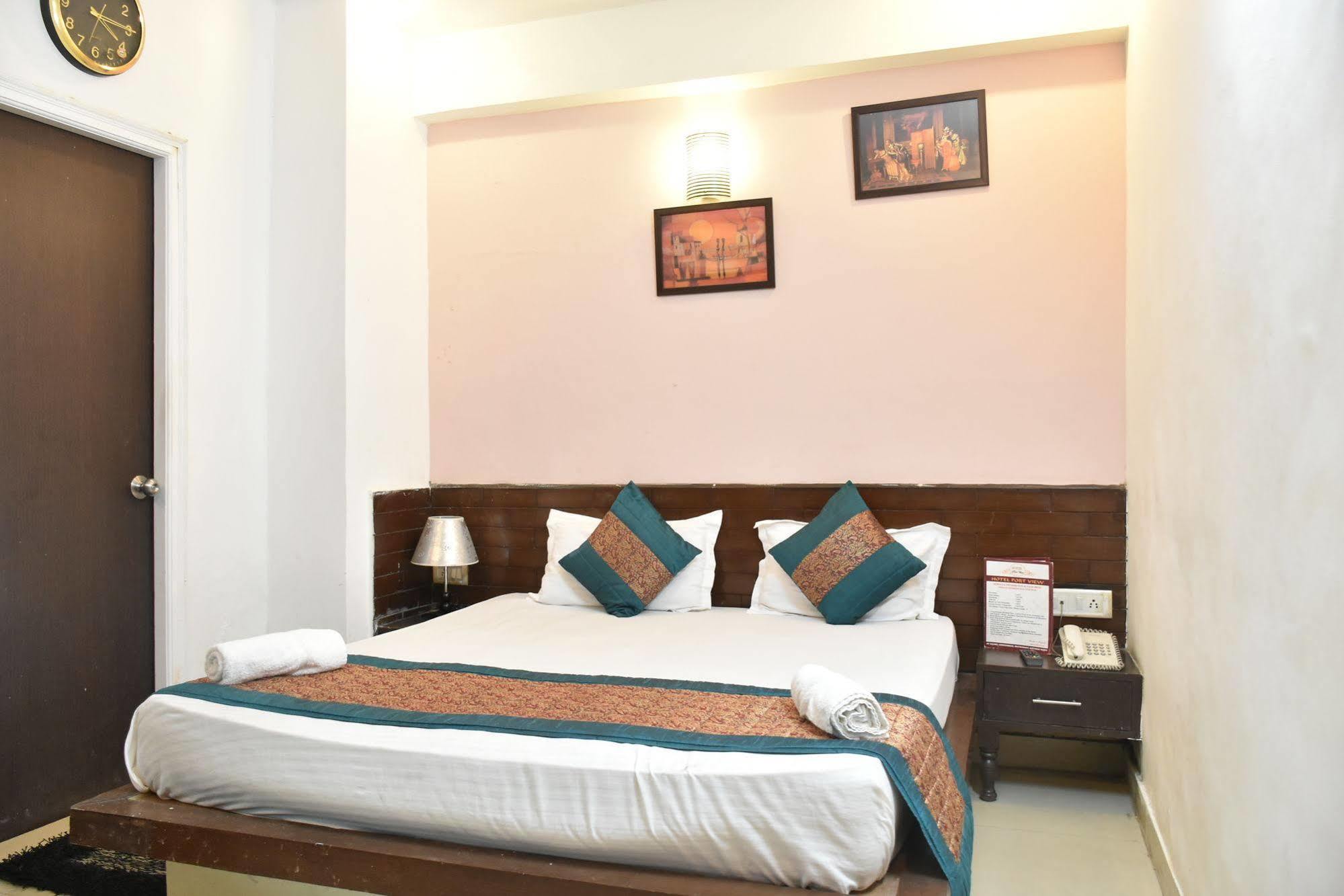 Airport Hotel Port View Yeni Delhi Dış mekan fotoğraf